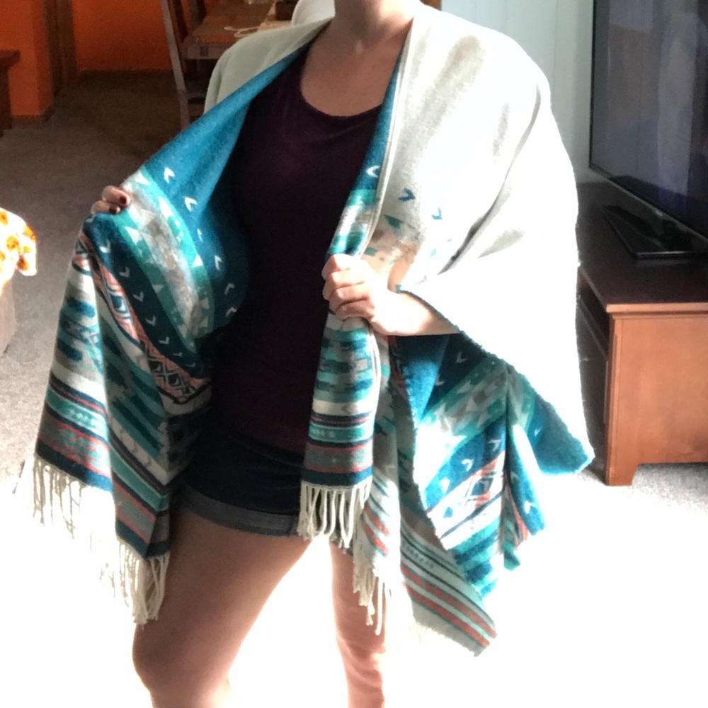 American Eagle Open Blanket Sweater